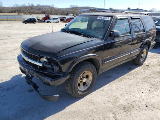 CHEVROLET BLAZER 1999 with VIN 1GNCS13W4X2215416 - Photo from auction