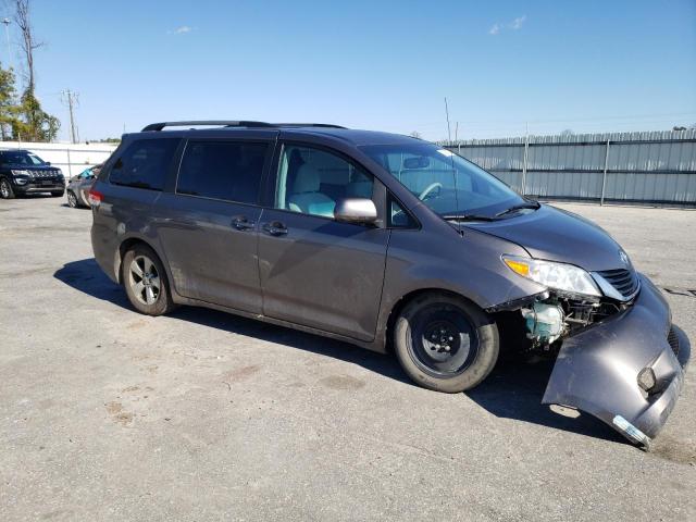 Photo 4 from auction – 2012 TOYOTA SIENNA LE with VIN 5TDKK3DC8CS182024