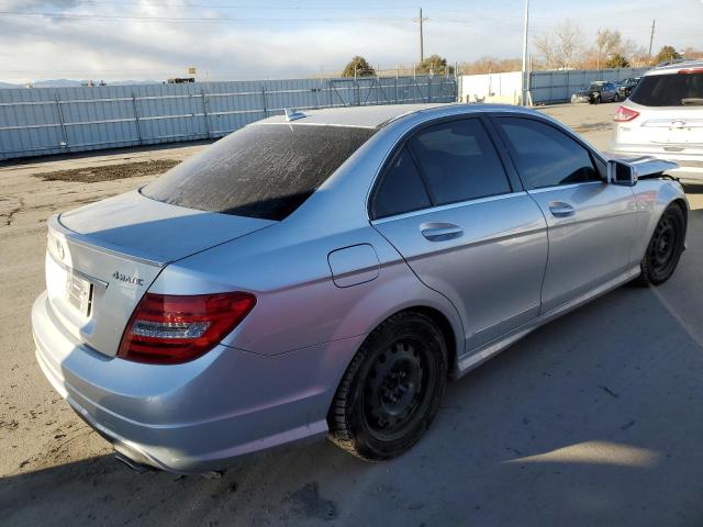 Photo 3 from auction – 2012 MERCEDES-BENZ C 300 4MAT with VIN WDDGF8BB7CA615241