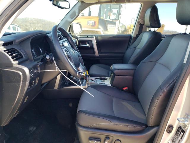 Photo 7 from auction – 2019 TOYOTA 4RUNNER SR with VIN JTEBU5JR0K5663528