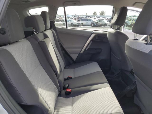 Photo 11 from auction – 2013 TOYOTA RAV4 LE with VIN 2T3BFREV4DW032158