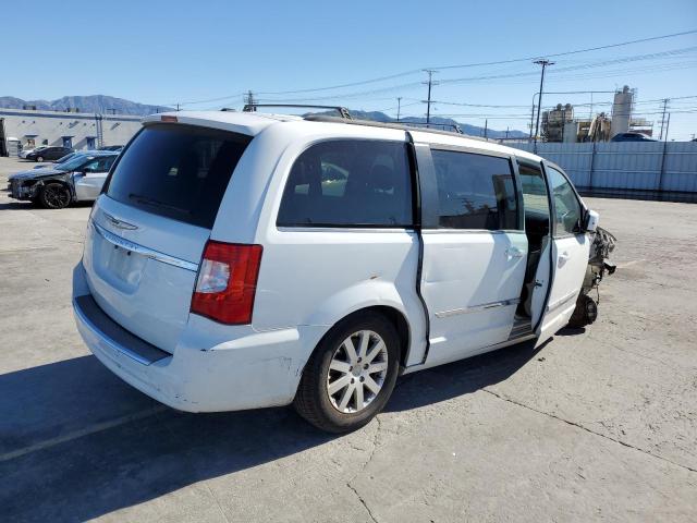 Photo 3 from auction – 2015 CHRYSLER TOWN & COU with VIN 2C4RC1BG8FR600858