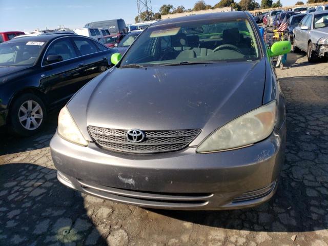 Photo 5 from auction – 2004 TOYOTA CAMRY LE with VIN 4T1BE30K54U811574