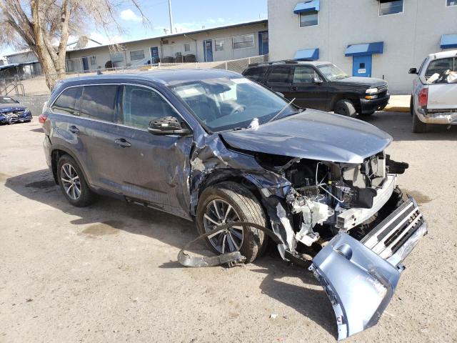 Photo 4 from auction – 2018 TOYOTA HIGHLANDER with VIN 5TDJZRFH4JS910311