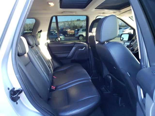 Photo 11 from auction – 2010 LAND ROVER LR2 HSE TE with VIN SALFT2BN0AH188780