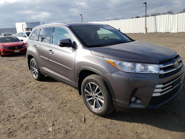 Photo 4 from auction – 2019 TOYOTA HIGHLANDER with VIN 5TDJZRFH7KS609064