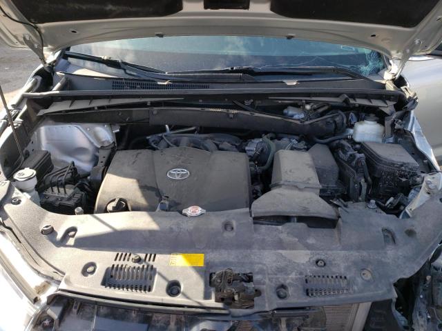 Photo 12 from auction – 2019 TOYOTA HIGHLANDER with VIN 5TDKZRFH9KS561412