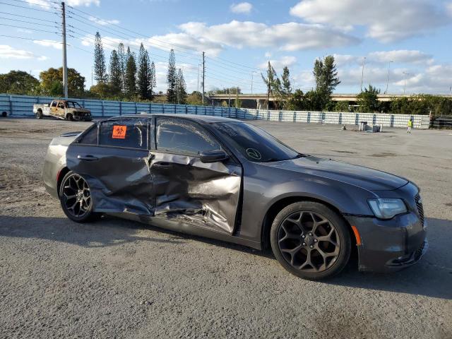 Photo 4 from auction – 2019 CHRYSLER 300 S with VIN 2C3CCABG8KH515710