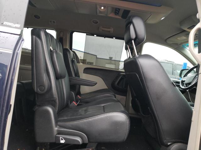 Photo 11 from auction – 2013 CHRYSLER TOWN & COU with VIN 2C4RC1CG5DR598398