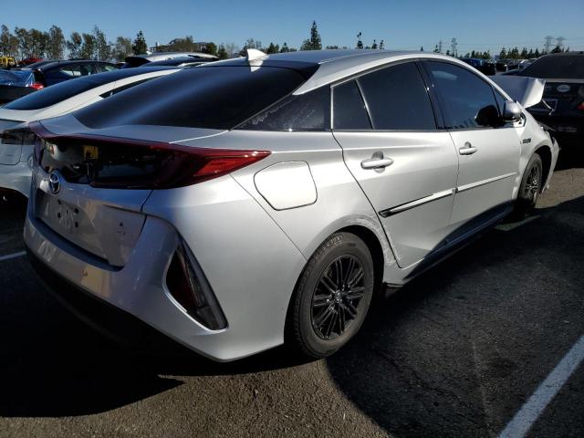 Photo 3 from auction – 2017 TOYOTA PRIUS PRIM with VIN JTDKARFP3H3035320
