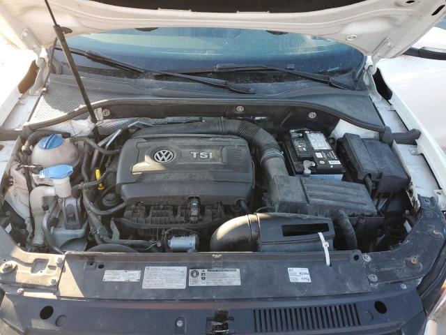 Photo 11 from auction – 2014 VOLKSWAGEN PASSAT S with VIN 1VWAT7A32EC032948