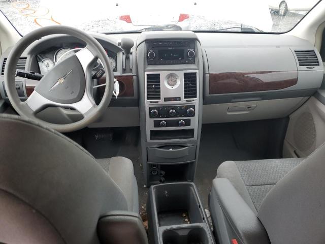 Photo 8 from auction – 2009 CHRYSLER TOWN & COU with VIN 2A8HR44E29R670909