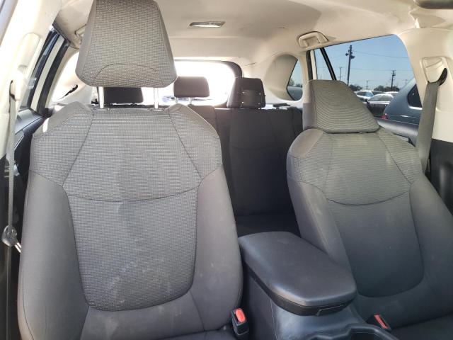 Photo 10 from auction – 2020 TOYOTA RAV4 LE with VIN JTMH1RFV3LD051948