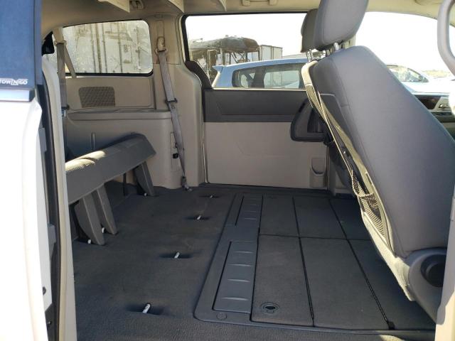 Photo 11 from auction – 2010 CHRYSLER TOWN & COU with VIN 2A4RR5D17AR132087
