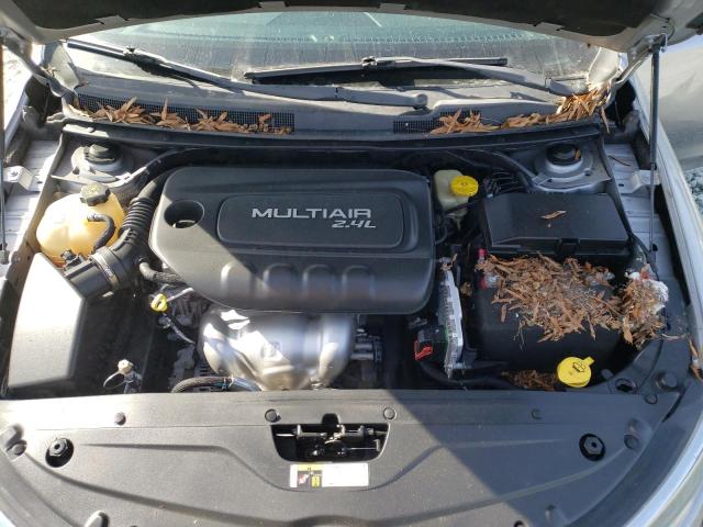 Photo 11 from auction – 2015 CHRYSLER 200 LIMITE with VIN 1C3CCCAB0FN572143