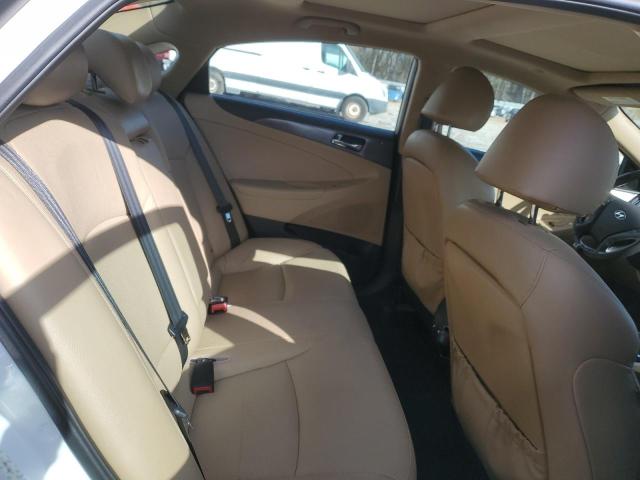 Photo 10 from auction – 2012 HYUNDAI SONATA HYB with VIN KMHEC4A47CA040656