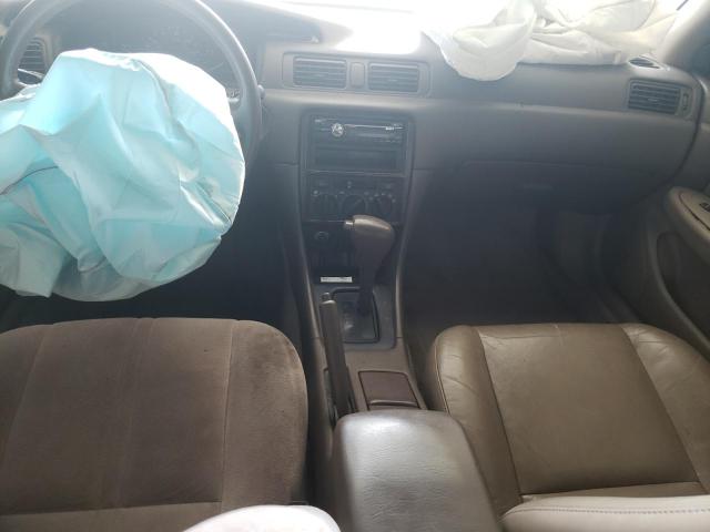 Photo 8 from auction – 1998 TOYOTA CAMRY with VIN 4T1BG22K2WU231445