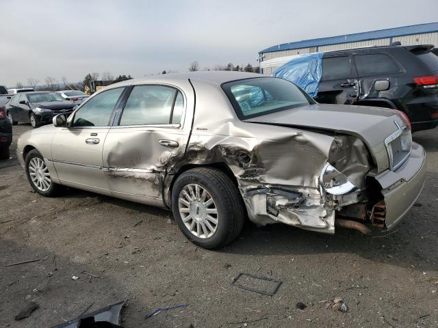 Photo 2 from auction – 2003 LINCOLN TOWN CAR E with VIN 1LNHM81W73Y646095