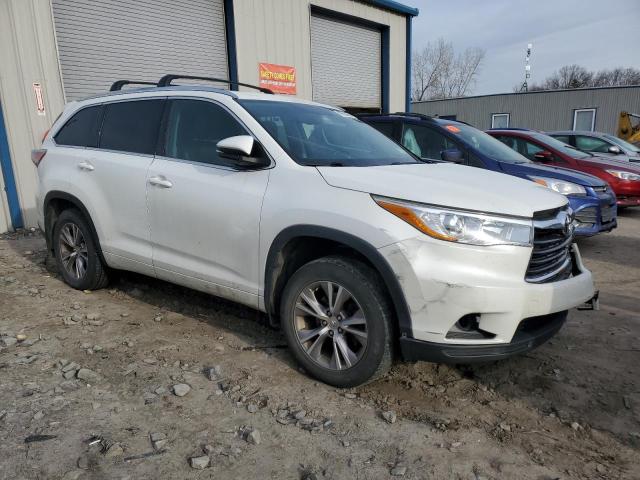 Photo 4 from auction – 2015 TOYOTA HIGHLANDER with VIN 5TDJKRFH4FS219324