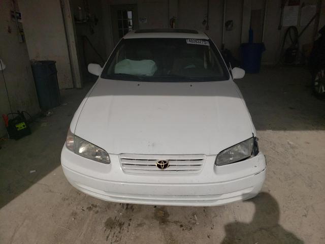 Photo 5 from auction – 1998 TOYOTA CAMRY with VIN 4T1BG22K2WU231445