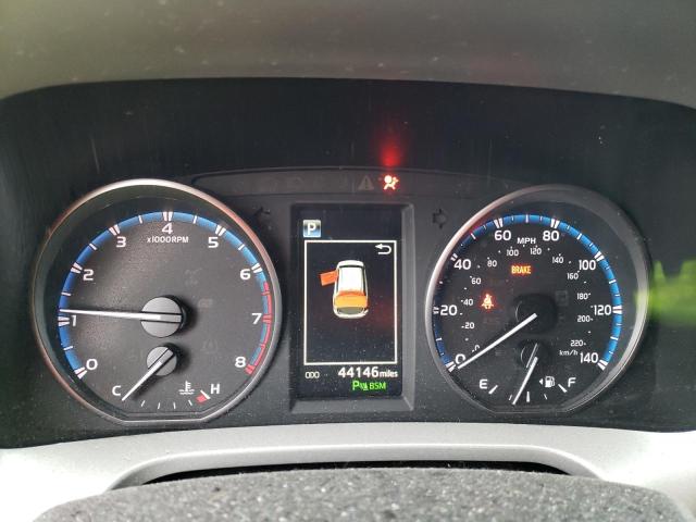 Photo 9 from auction – 2018 TOYOTA RAV4 ADVEN with VIN 2T3RFREV1JW764502
