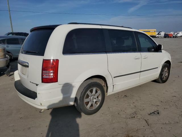 Photo 3 from auction – 2010 CHRYSLER TOWN & COU with VIN 2A4RR5D19AR278524