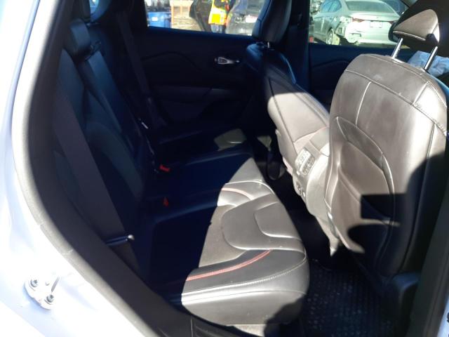 Photo 11 from auction – 2019 JEEP CHEROKEE T with VIN 1C4PJMBX9KD468592