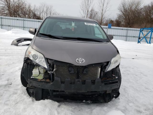 Photo 5 from auction – 2015 TOYOTA SIENNA LE with VIN 5TDKK3DC2FS605507