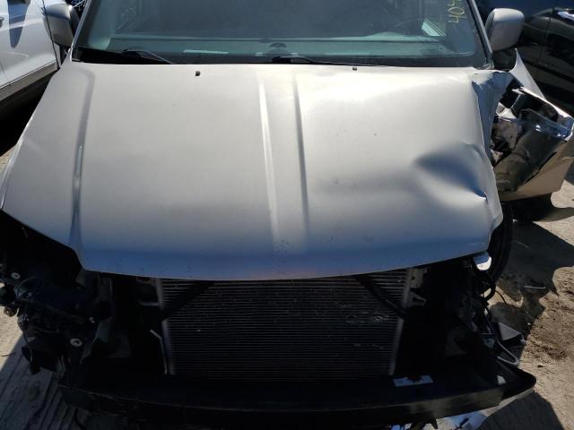 Photo 12 from auction – 2014 CHRYSLER TOWN & COU with VIN 2C4RC1BGXER434552