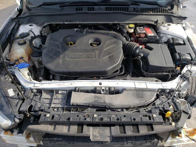 Photo 11 from auction – 2016 FORD FUSION SE with VIN 3FA6P0T90GR167569