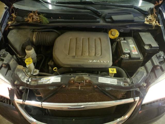 Photo 12 from auction – 2014 CHRYSLER TOWN & COU with VIN 2C4RC1BG9ER404376