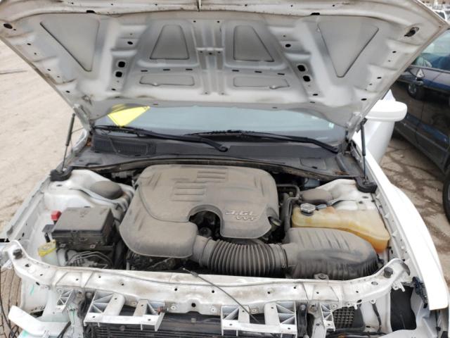 Photo 11 from auction – 2017 CHRYSLER 300 S with VIN 2C3CCABG0HH616023