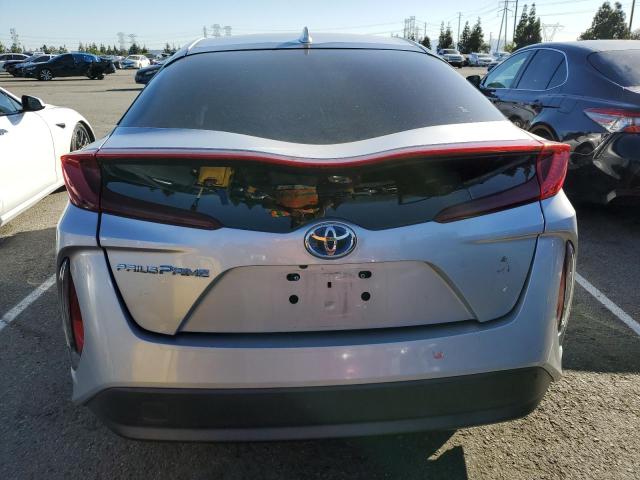 Photo 6 from auction – 2017 TOYOTA PRIUS PRIM with VIN JTDKARFP3H3035320