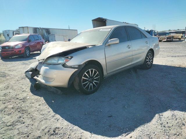 TOYOTA CAMRY LE 2005 with VIN 4T1BE32K45U634482 - Photo from auction