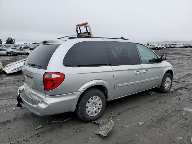 Photo 3 from auction – 2006 CHRYSLER TOWN & COU with VIN 2A4GP44R96R611342