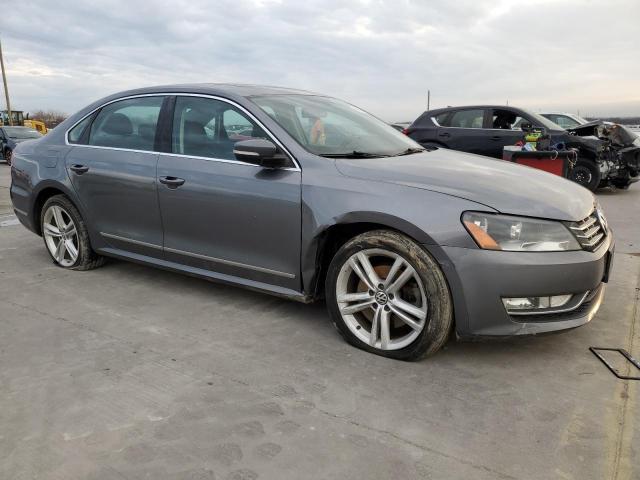 Photo 4 from auction – 2013 VOLKSWAGEN PASSAT SEL with VIN 1VWCM7A39DC010384
