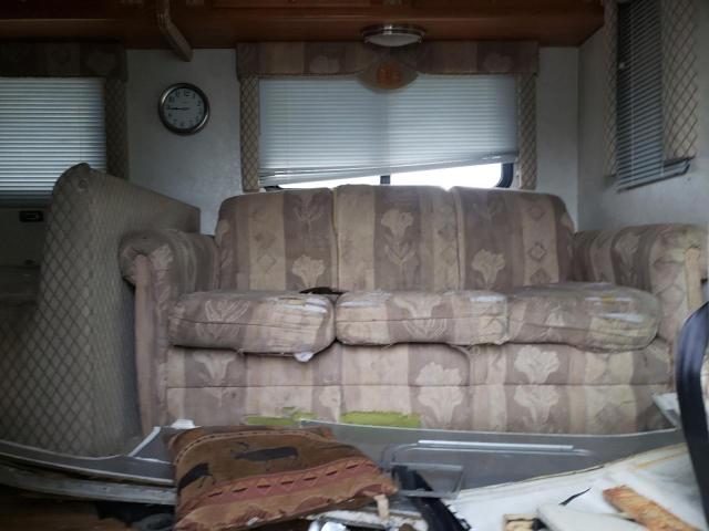 Photo 6 from auction – 2004 GFST MOTORHOME with VIN 1GBE5U1E54F504933