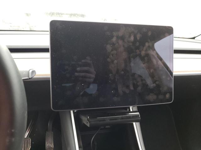 Photo 9 from auction – 2020 TESLA MODEL Y with VIN 5YJYGDEE9LF011708
