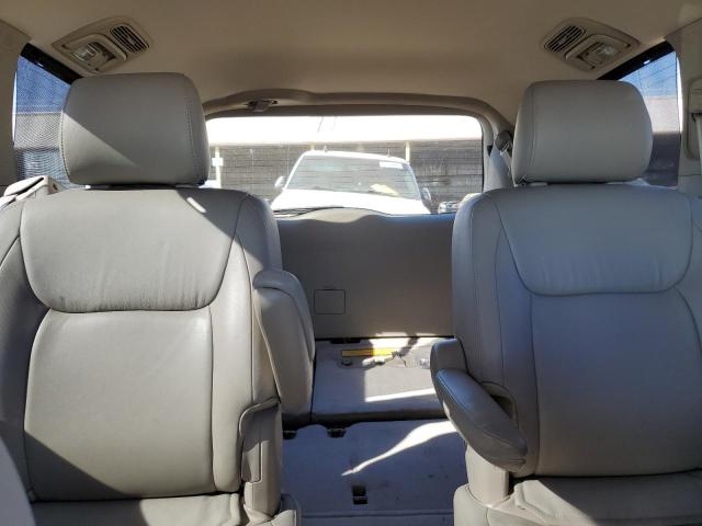 Photo 10 from auction – 2004 TOYOTA SIENNA XLE with VIN 5TDBA22C44S009425