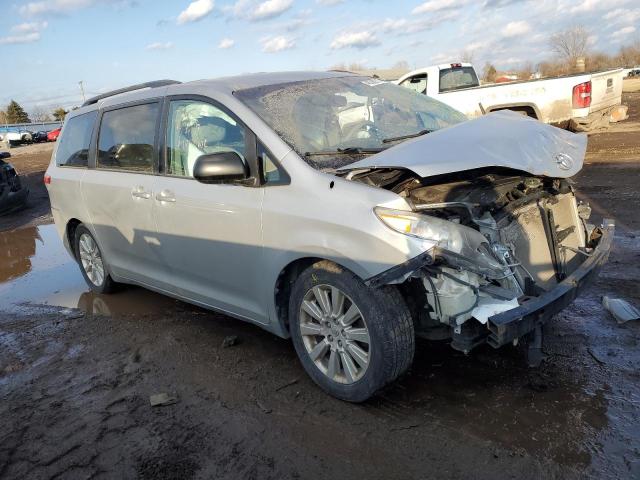 Photo 4 from auction – 2011 TOYOTA SIENNA LE with VIN 5TDJK3DC3BS011479