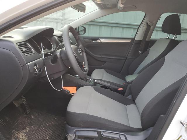 Photo 7 from auction – 2017 VOLKSWAGEN JETTA S with VIN 3VW2B7AJ3HM200380