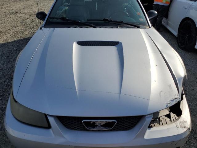 Photo 11 from auction – 2001 FORD MUSTANG with VIN 1FAFP44421F102219