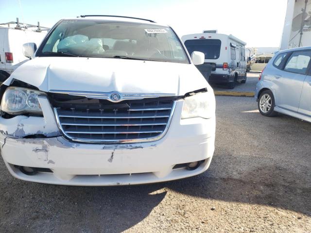 Photo 5 from auction – 2010 CHRYSLER TOWN & COU with VIN 2A4RR5D17AR132087