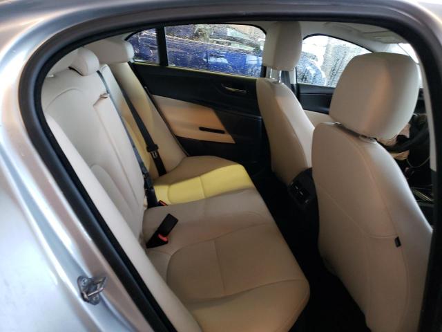 Photo 10 from auction – 2018 JAGUAR XE with VIN SAJAR4FXXJCP34829
