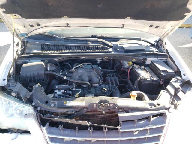 Photo 12 from auction – 2010 CHRYSLER TOWN & COU with VIN 2A4RR5D17AR132087