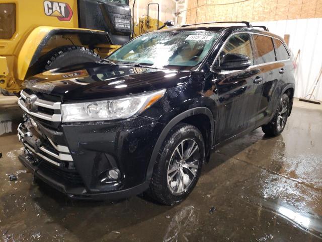 TOYOTA HIGHLANDER 2018 with VIN 5TDBZRFH7JS807033 - Photo from auction