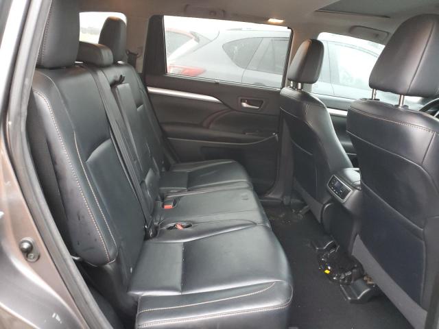 Photo 11 from auction – 2016 TOYOTA HIGHLANDER with VIN 5TDJKRFH2GS255966