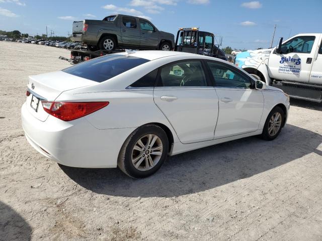 Photo 3 from auction – 2013 HYUNDAI SONATA GLS with VIN 5NPEB4AC0DH585252