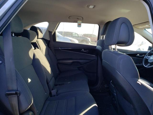 Photo 11 from auction – 2016 KIA SORENTO LX with VIN 5XYPGDA3XGG048085