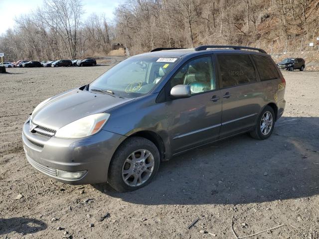 TOYOTA SIENNA XLE 2004 with VIN 5TDBA22C64S021897 - Photo from auction